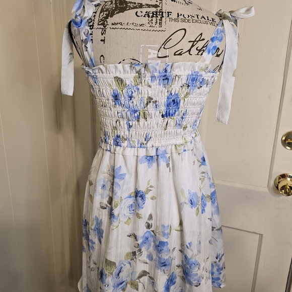 Sold Out - Picture 3 of 5